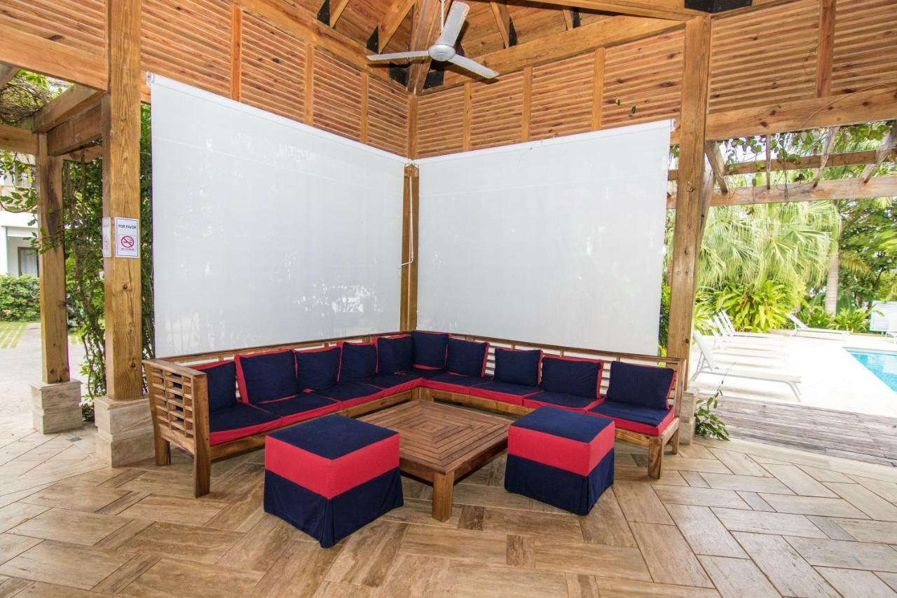 Monserrat Residences 拉斯特拉纳斯 外观 照片